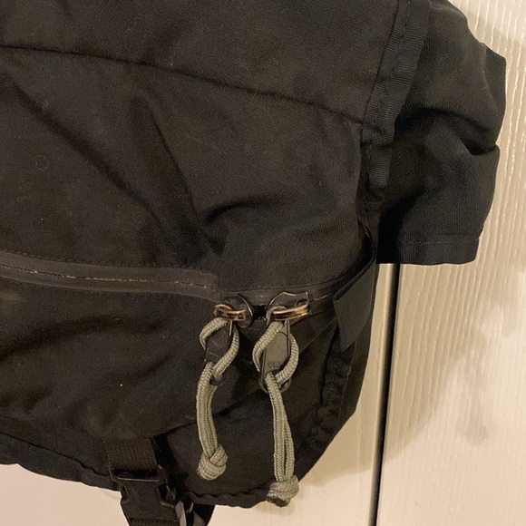 MYSTERY RANCH Outsider Black Orange tag Backpack - Picture 6 of 9